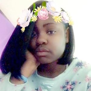 Meet your Posher, Latoya